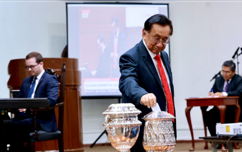 بيرو.. انتخاب خوسيه بالكازار رئيسا مؤقتا للبلاد