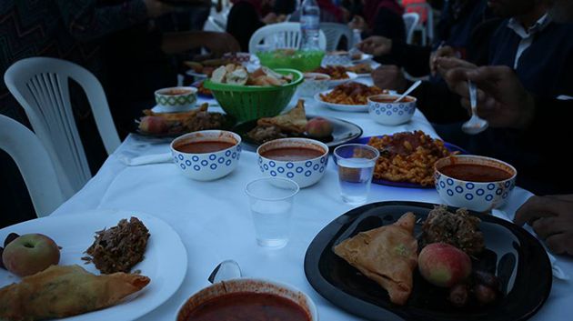 نابل.. تركيز مائدة إفطار بحديقة الجرة والانطلاق في توزيع طرود غذائية