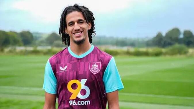  بيرنلي يدين تعرّض نجمه التونسي حنبعل المجبري لهتافات عنصرية