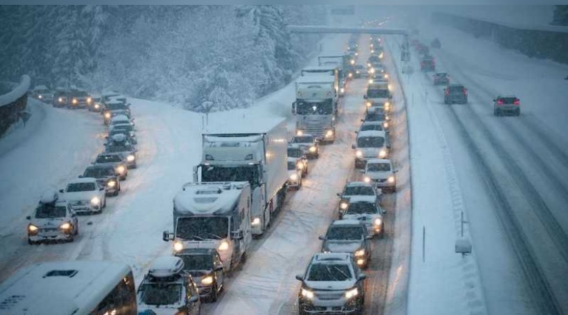 النمسا.. عاصفة ثلجية تُسفر عن مقتل 5 أشخاص وتشلّ حركة النقل