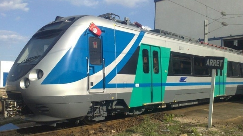 بسبب جنوح قطار.. تعطل جزئي لسير قطارات الضاحية الجنوبية 