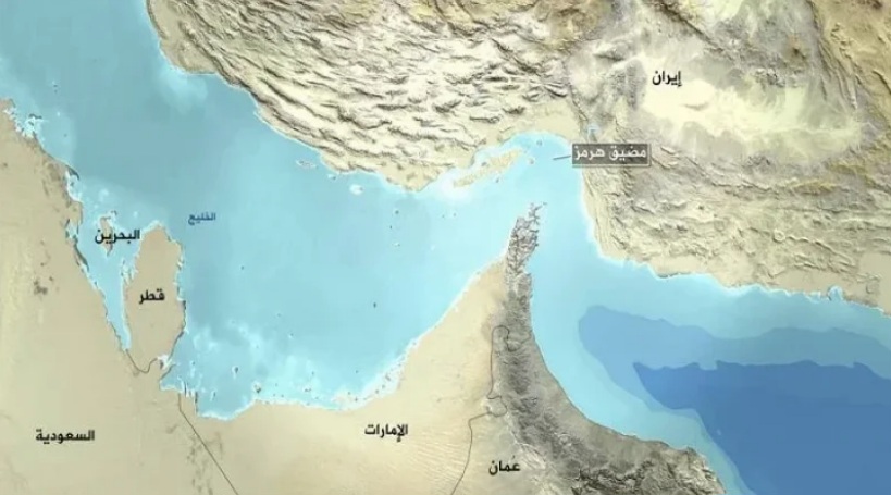  مستشار قائد الحرس الثوري الإيراني: مضيق هرمز أغلق وسنستهدف أي سفينة تحاول العبور