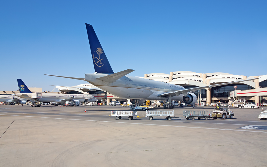 إلغاء 5400 رحلة في 7 مطارات خليجية خلال يومين بسبب الحرب