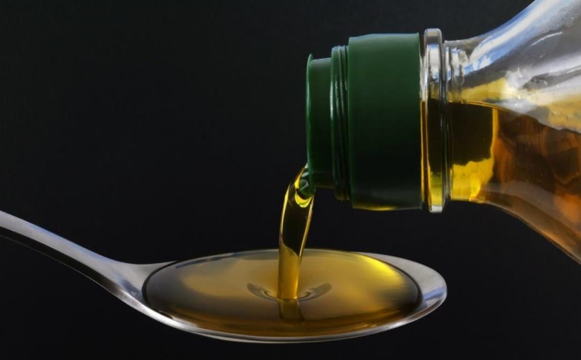  فوائد تناول ملعقة زيت زيتون يومياً
