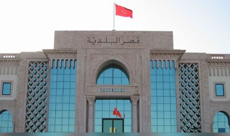 بلدية تونس تواصل حملاتها الليلية لمراقبة المحلات المفتوحة للعموم