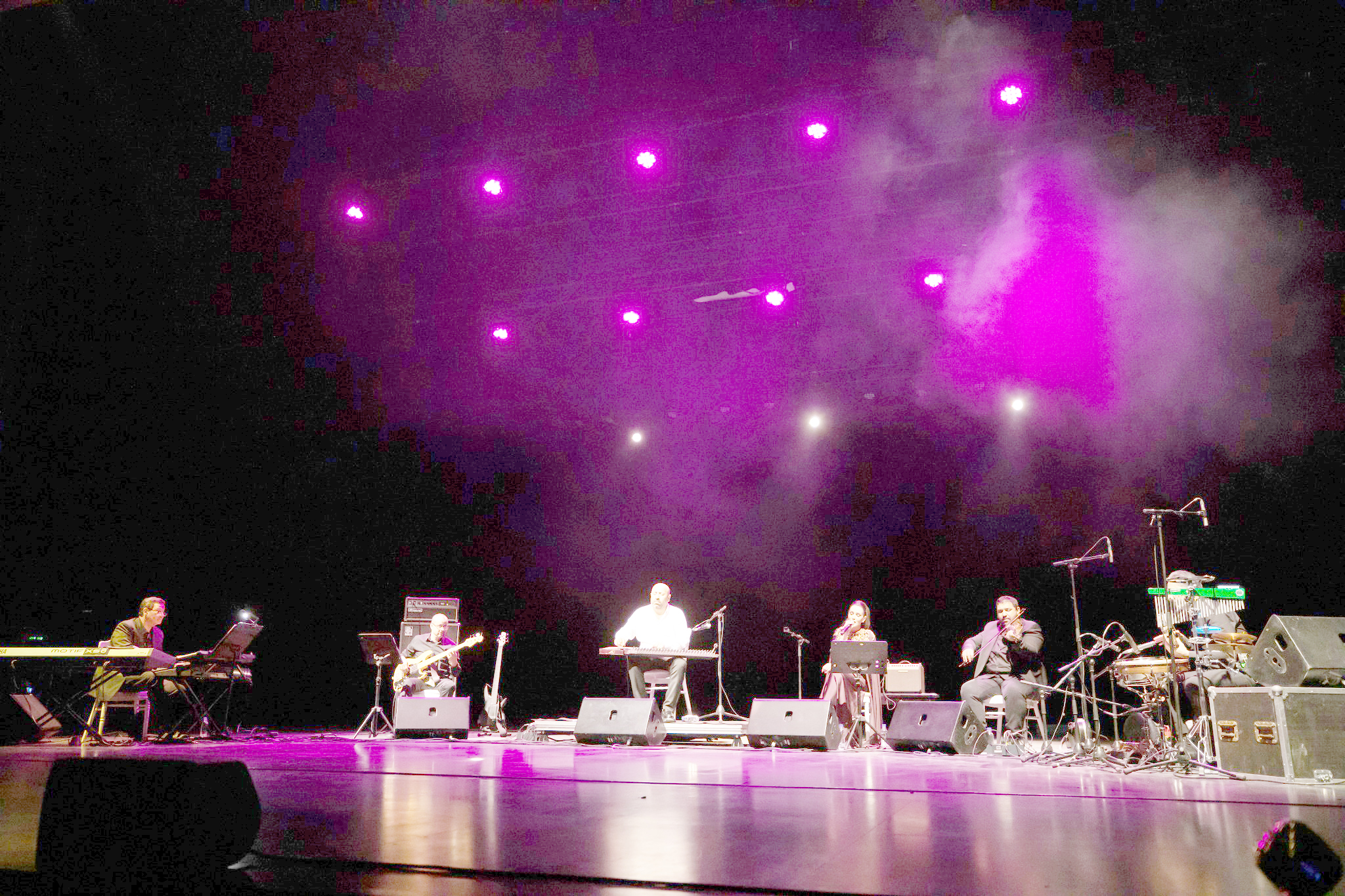 في ليلة كانت فيها الكلمة لآلة القانون بامتياز..   الفنان العالمي «إيتاش دوغان» يسحر جمهور «رمضان في المدينة» ويقوده في رحلة بين المقامات التركية والعربية