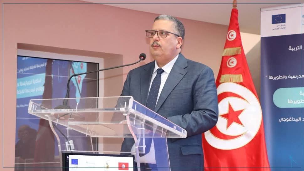 وزير التربية: تم إدماج 1226 عونا مكلفا بتأطير ومرافقة التلاميذ ومكلفا بمساعدة المدرسين