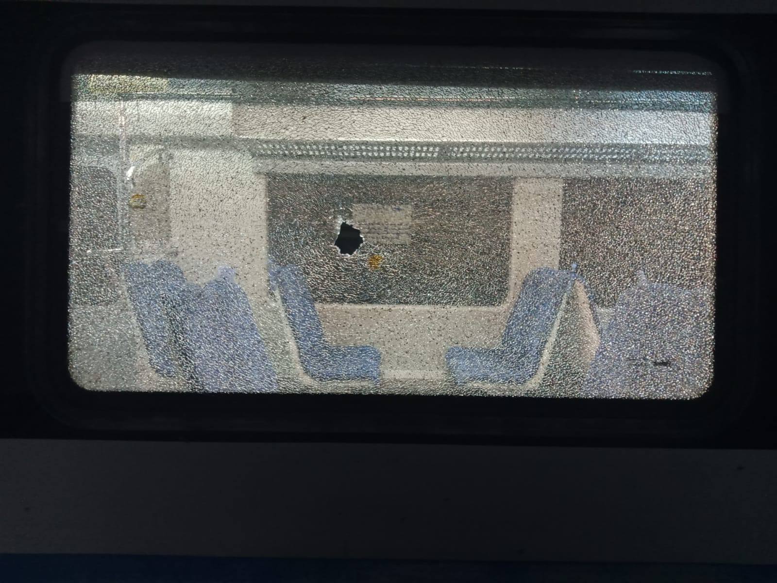 بخط الضاحية الجنوبية.. السكك الحديدية تعلن تعرض أحد قطاراتها إلى الرّشق بالحجارة