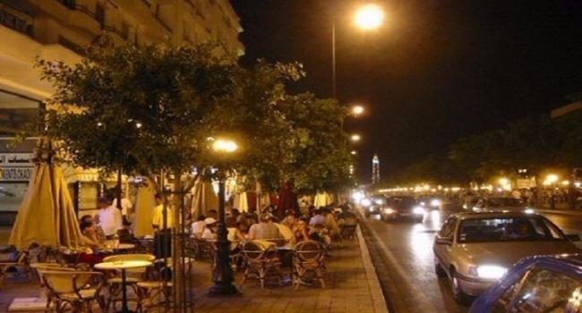 الترخيص للمحلات والمقاهي بالعمل ليلا خلال النصف الثاني من رمضان 