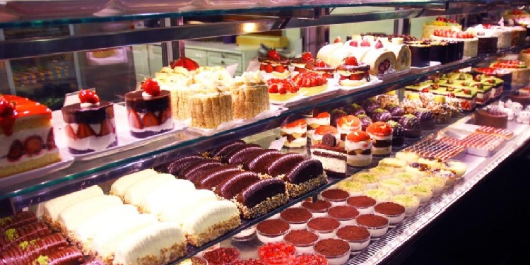 رئيسة الغرفة الوطنية لصناعة الحلويات والمرطبات لـ"الصباح":   بعض "اللوبيات" عمدت إلى احتكار المواد الأولية وخاصة الفواكه الجافة