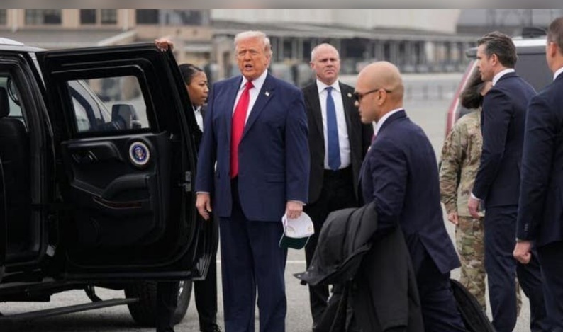ترامب يشارك بمراسم استقبال رفات 6 جنود أميركيين قُتلوا بالحرب مع إيران