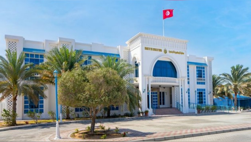 سفارة تونس بأبوظبي: إجراءات لتسهيل مغادرة المقيمين والسّياح التونسيين