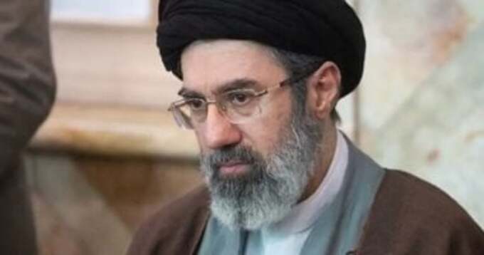  نجل الرئيس الإيراني: المرشد الجديد "بخير"