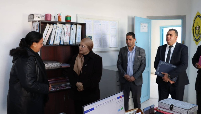 وزيرة العدل تشدد على ضرورة تعزيز الرعاية والتأهيل للأطفال الجانحين المودعين بمراكز الإصلاح