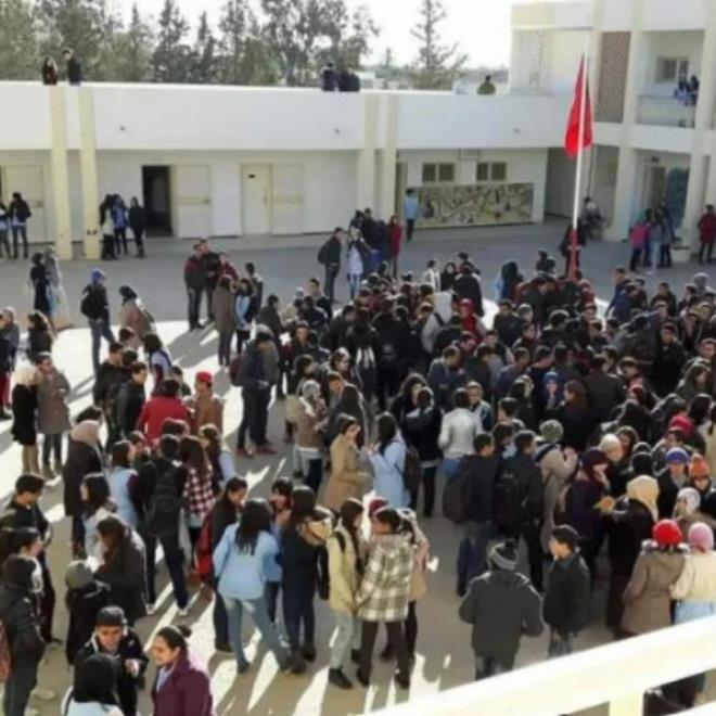 مجموعة من النواب يتقدمون بمقترح قانون أساسي يتعلّق بالأمن القومي التربوي