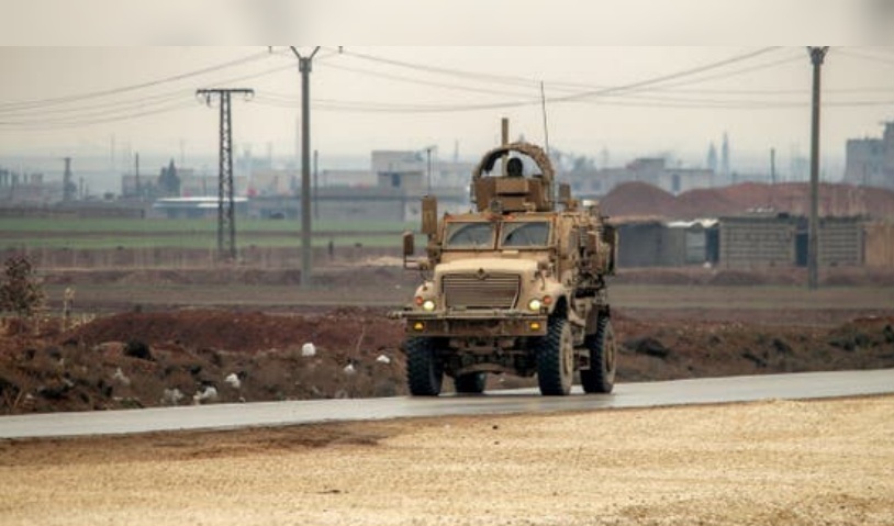 أُطلقت من العراق.. صواريخ تطال قاعدة عسكرية بسوريا