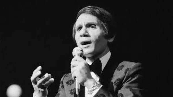 بعد 49 عاما.. أسرة عبد الحليم حافظ تكشف سرا لأول مرة عن وفاته