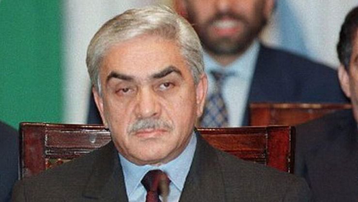 وفاة الرئيس الجزائري الأسبق اليامين زروال 