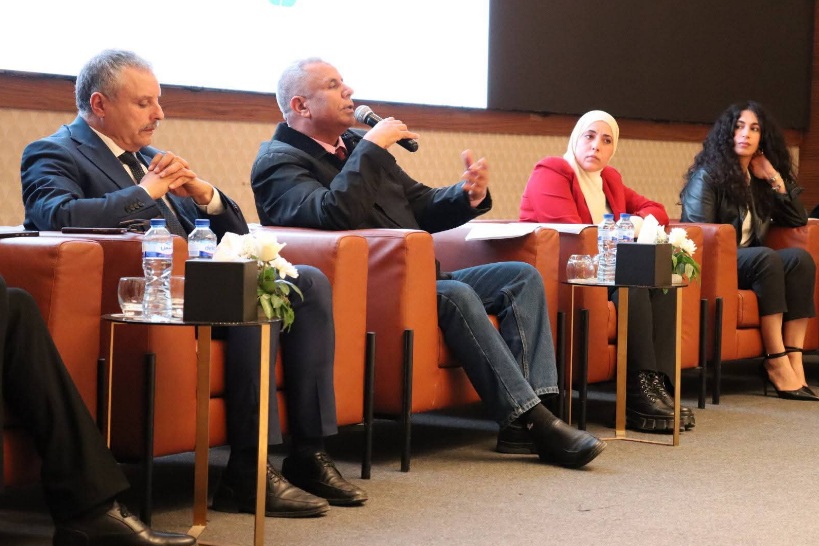  كاتب الدولة لدى وزير الفلاحة: المرأة تُعدّ من أكثر الفئات تأثّرًا بالتغيرات المناخية وبظاهرة الشحّ المائي