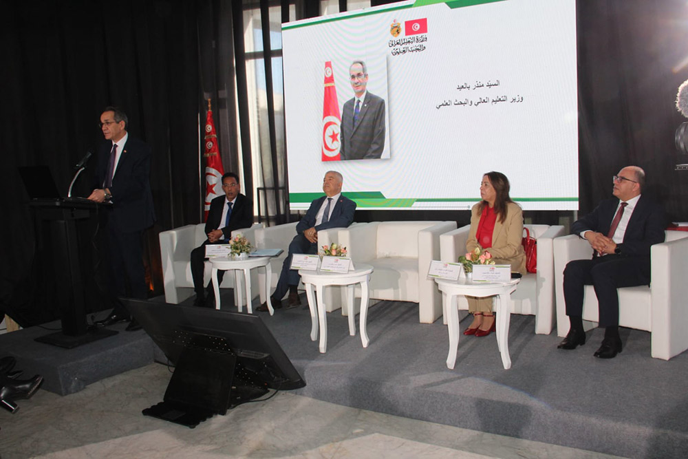 🔴موكب إمضاء عقود برامج البحث مع معاهد ومراكز البحث العلمي