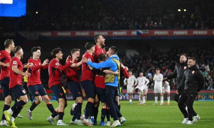 التشيك تقصي الدنمارك وتتأهل إلى المونديال 