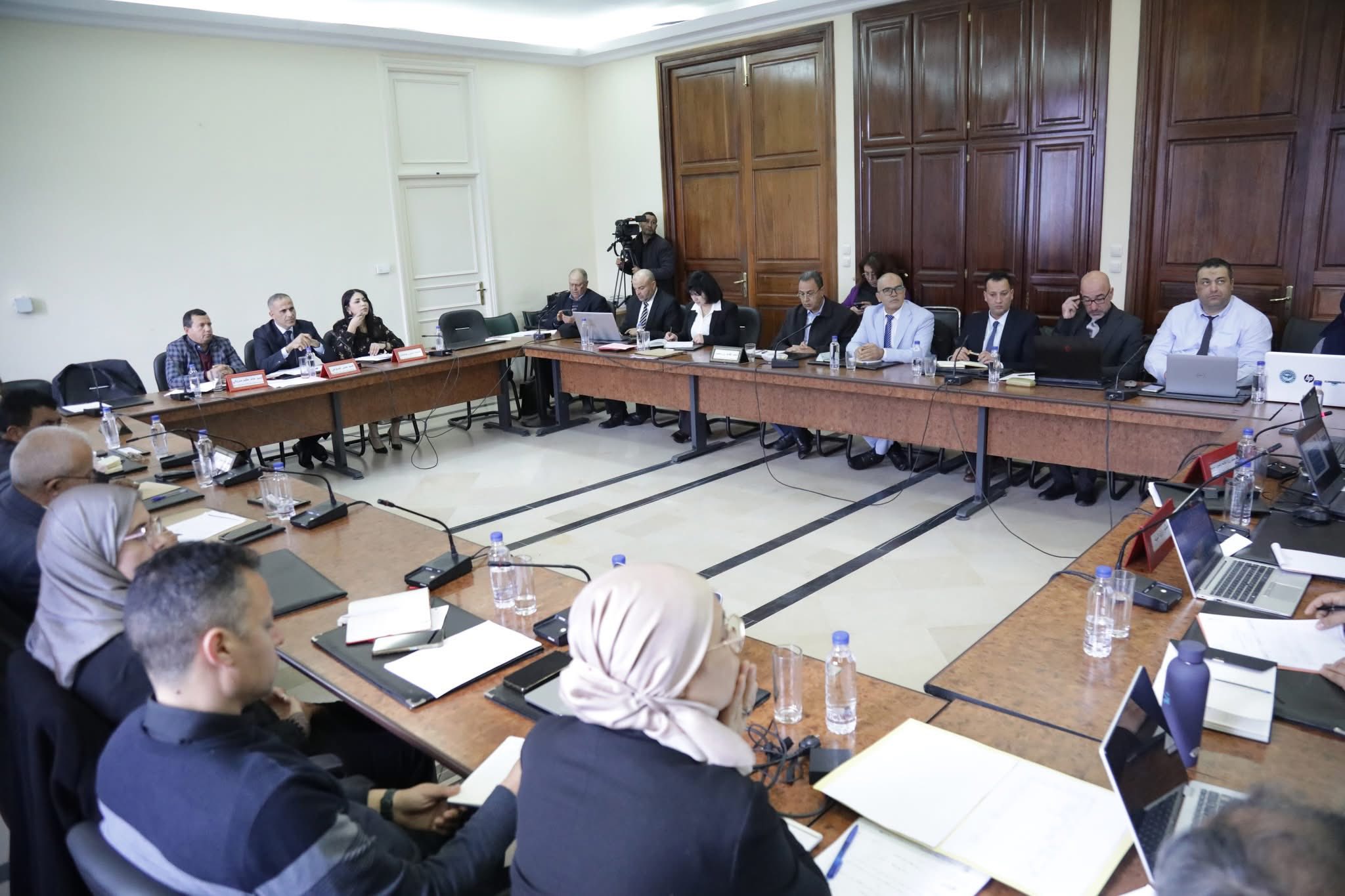 حقق 400 مليون دينار عائدات تصدير خلال 2024.. اشكاليات قطاع الصيد البحري وتربية الأسماك تحت المجهر 