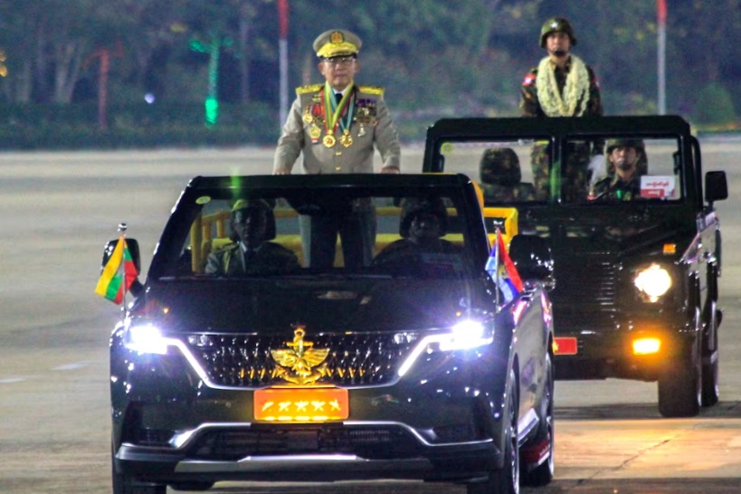 برلمان ميانمار ينتخب قائد المجلس العسكري رئيسا للبلاد