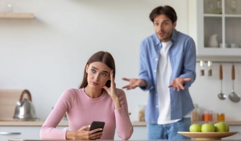 الزوج المستفز: كيف تتعاملين معه بهدوء وتحافظين على استقرار العلاقة؟