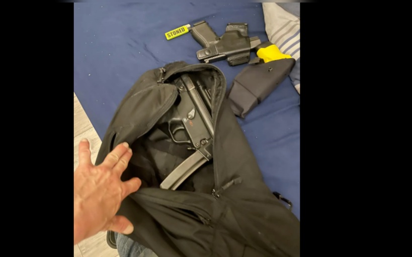 خطأ أمني كبير: شرطة لندن تفقد حقيبة أسلحة أمام منزل عمدة المدينة صادق خان