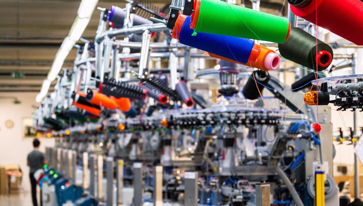 استثمار تركي بقيمة 5 ملايين دينار لتشغيل 1000 شاب في قطاع النسيج بولاية نابل