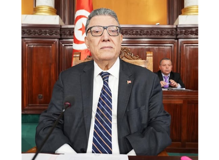 رئيس البرلمان: نستلهم من تضحيات ونضالات من سبقونا لمزيد ترسيخ الوعي بضرورة التحلّي بروح الوطنية وتحمّل المسؤولية