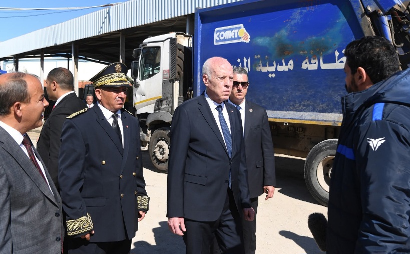 رئيس الدولة بمناسبة زيارته للمنستير: الفساد مستشر في كل مكان وأموال الشعب ملقاة في المزابل