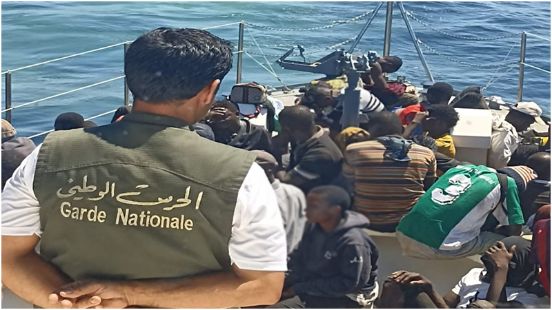 جرجيس.. ضبط مركب على متنه 21 مهاجرا إفريقيا بسواحل