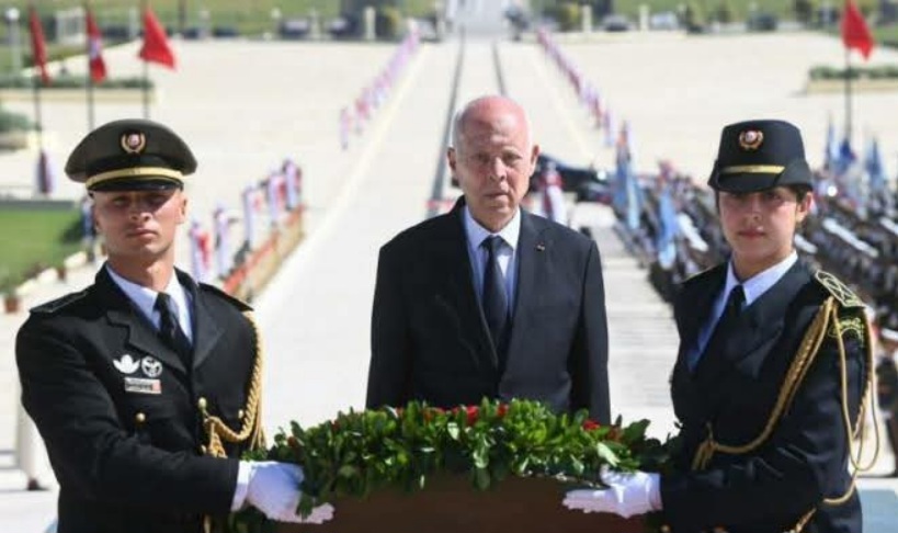 رئيس الجمهورية يشرف بالسيجومي على موكب إحياء الذكرى الثامنة والثمانين لعيد الشهداء 