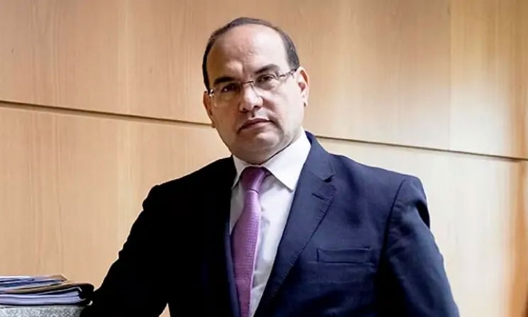 بالقطب الاقتصادي والمالي.. العميد الأسبق للمحامين مجددا أمام التحقيق 