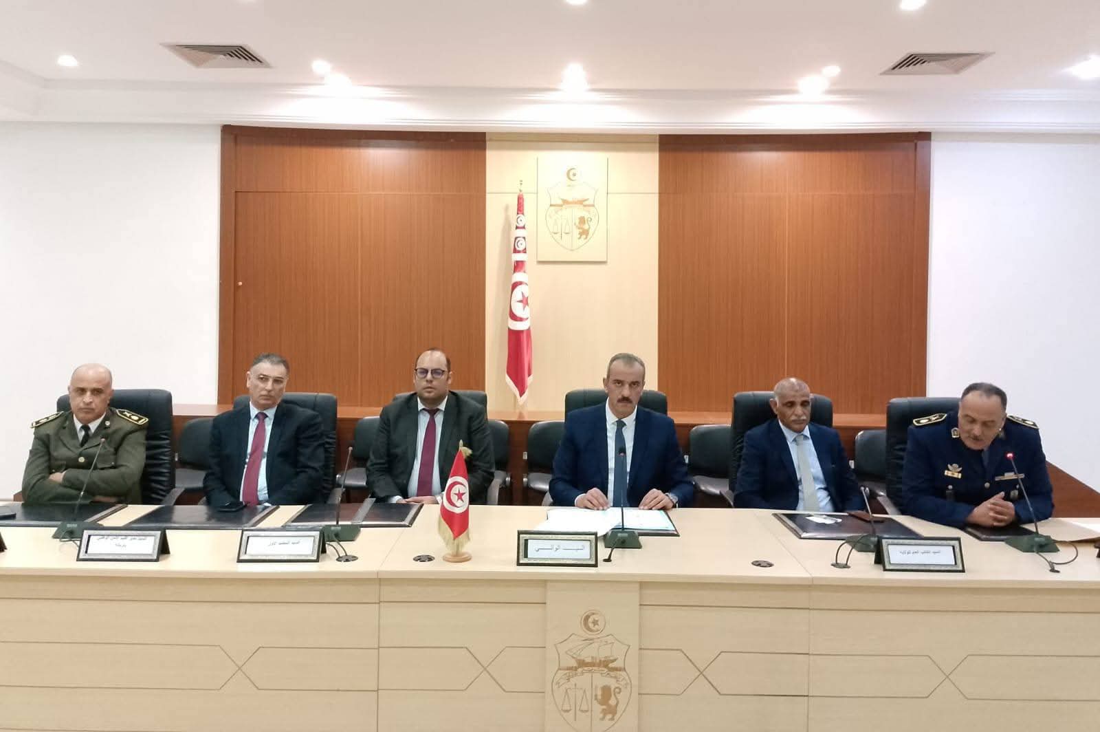 بسبب التقلّبات الجوية.. والي أريانة يُوصي برفع درجة الاستعداد والجاهزية تحسبا لأي طارئ