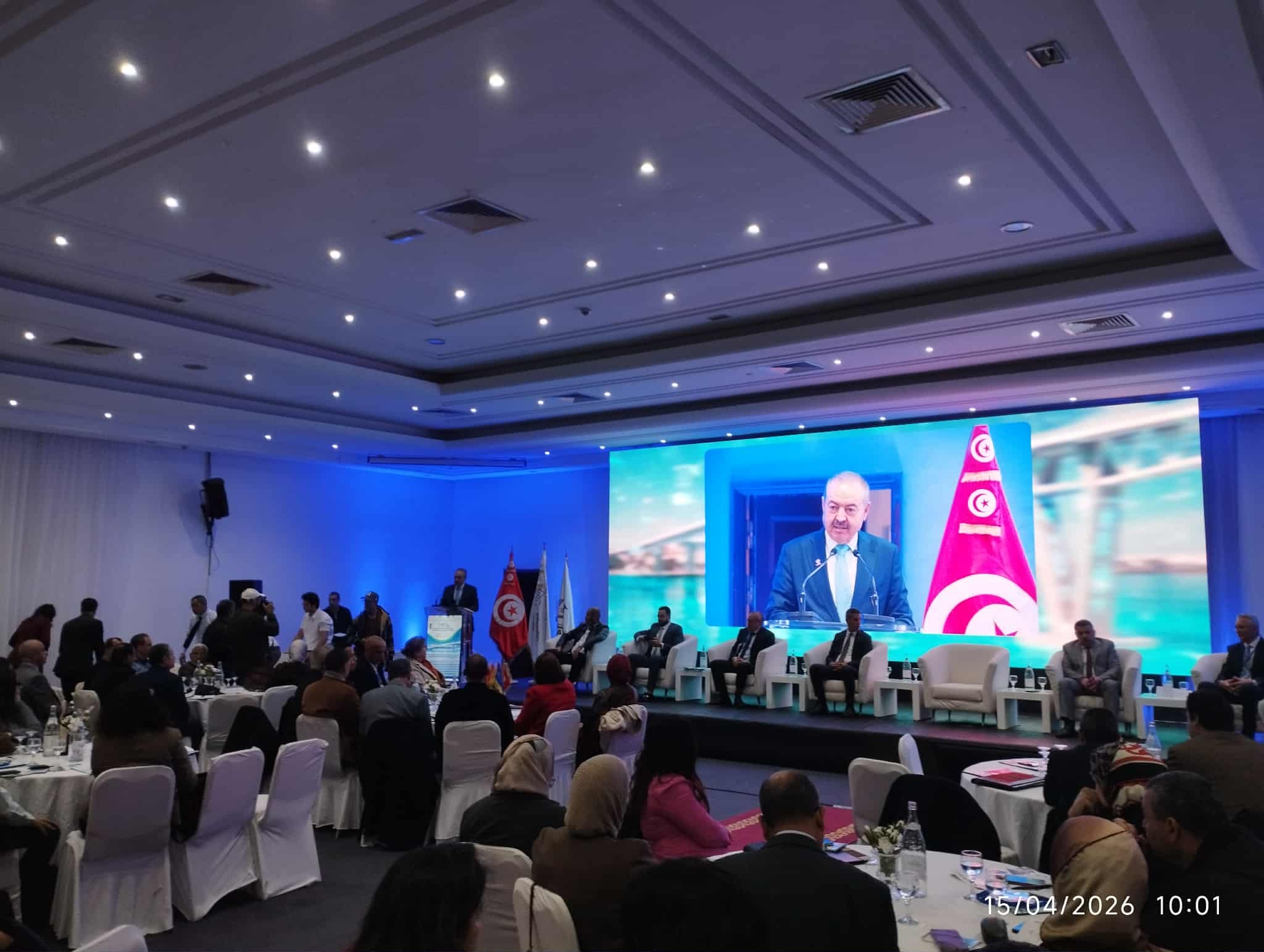 عميد المهندسين.. 20 مهندسا يغادرون البلاد يوميا