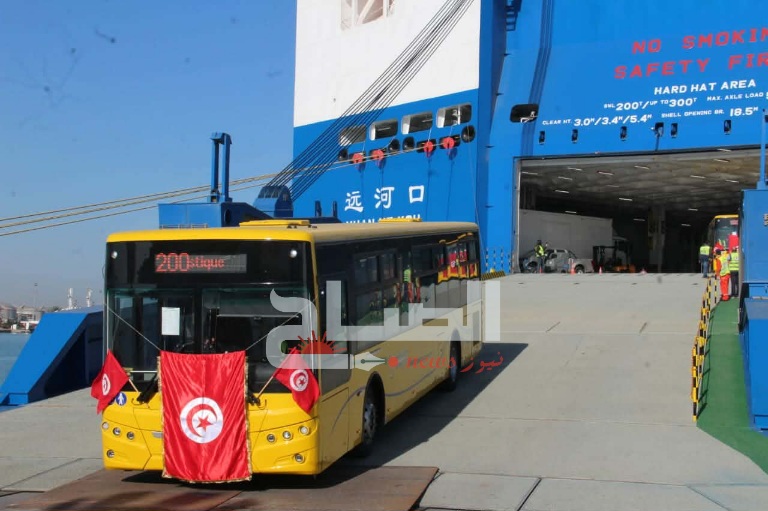 ميناء حلق الوادي.. وصول 136 حافلة جديدة من الصين