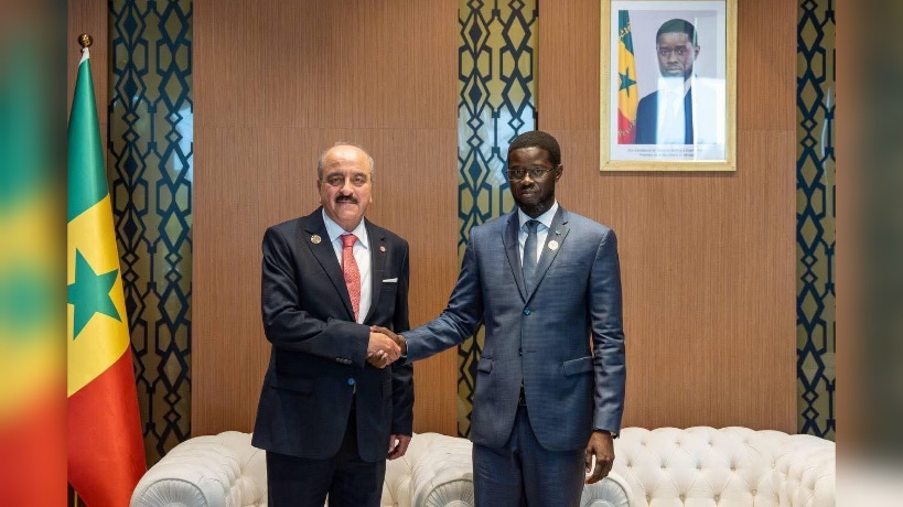 وزير الخارجية يلتقي بالسينغال رئيس الجمهورية "باصيرو ديوماي فاي"