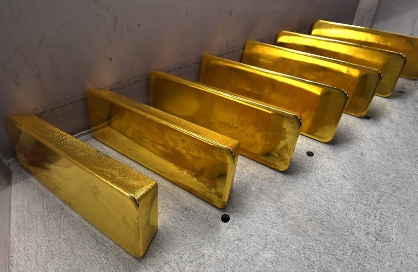 عقب تصاعد التوتر مجددا بين إيران والولايات المتحدة..  أسعار الذهب تتراجع  