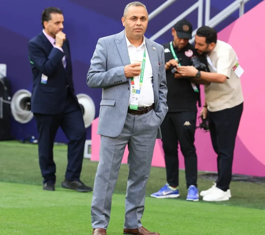 خميس الحمزاوي يستقيل من جامعة كرة القدم 