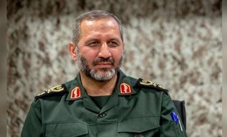 قائد القوات الجوفضائية في الحرس الثوري يهدد بتدمير منشآت النفط في منطقة الشرق الأوسط