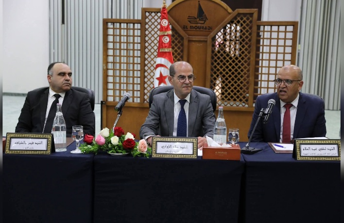 وزير التجهيز يكشف عن تخصيص 313 مليون دينار لصيانة الطرقات و78 مشروعا قيد الإنجاز خلال سنة 2026