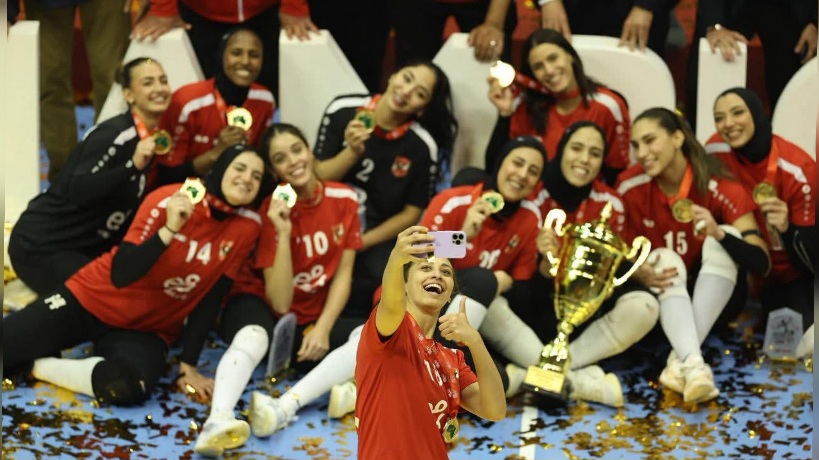 بطولة افريقيا للكرة الطائرة: سيدات الأهلي يتوجن باللقب 