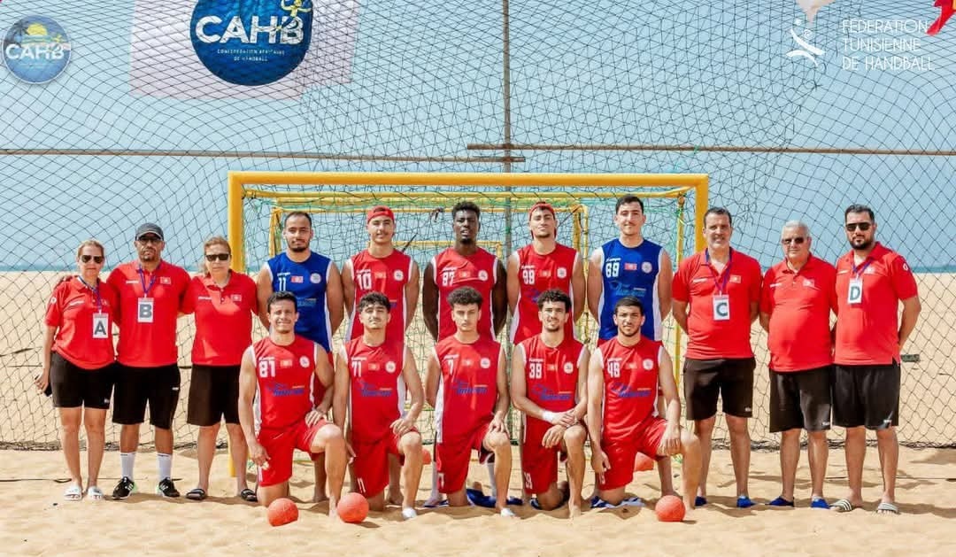 كاس أمم افريقيا لكرة اليد الشاطئية.. المنتخب الوطني يترشح لنصف النهائي 