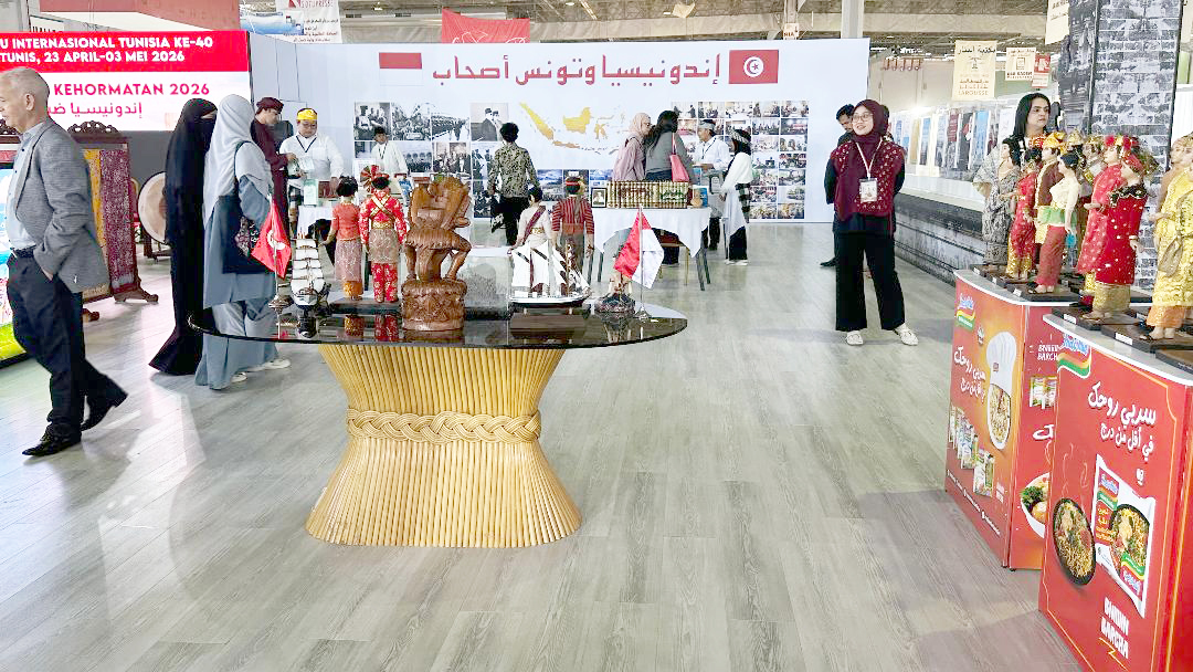 «الصباح» في جناح إندونيسيا ضيف شرف معرض تونس الدولي للكتاب..   من جاكرتا إلى قرطاج.. حيث تتحول الصداقة إلى مشهد ثقافي حي