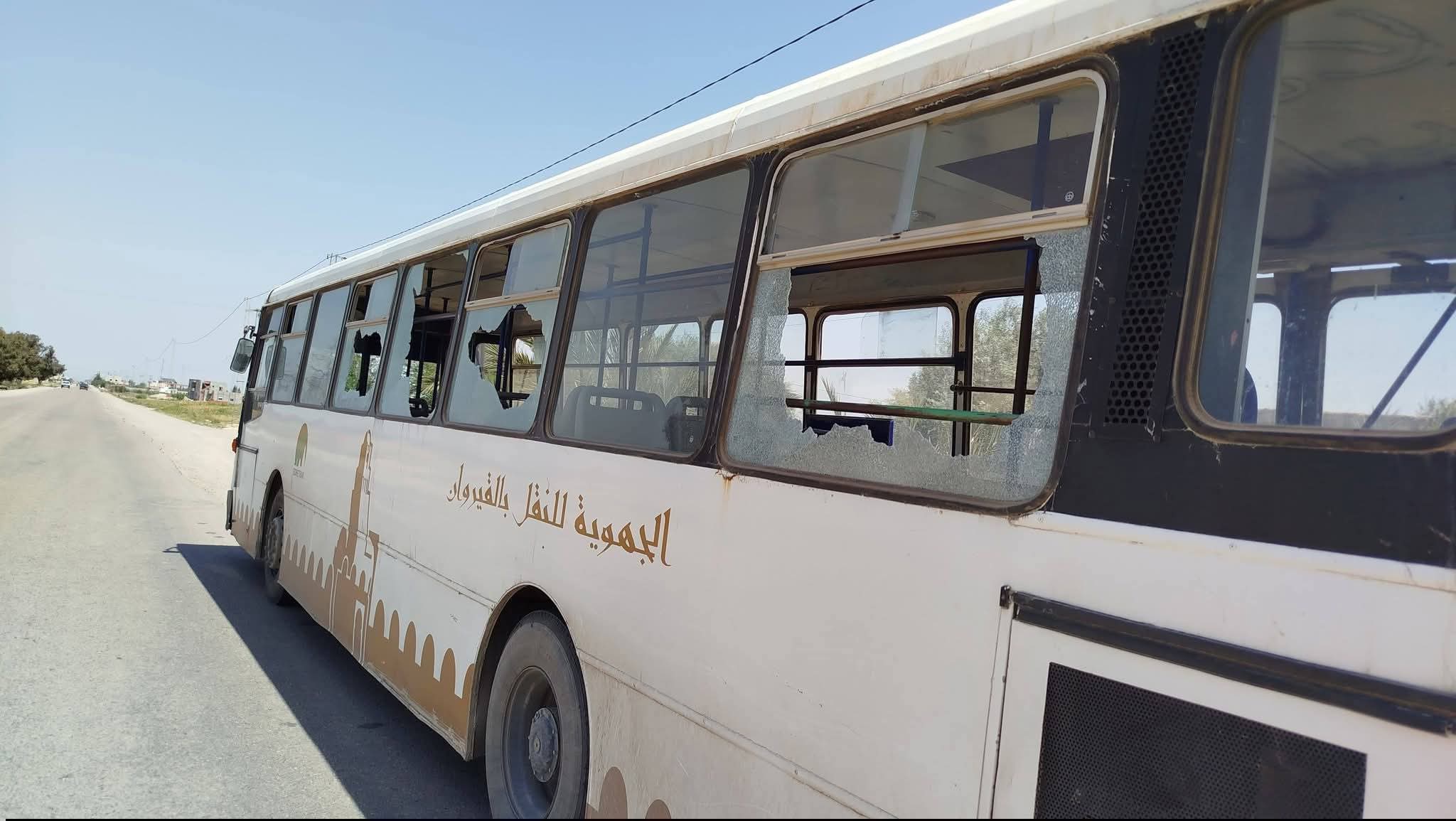بعد توقفها بنصر الله.. حافلة نقل مدرسي تتعرض للتخريب وتتعطل عن العمل 