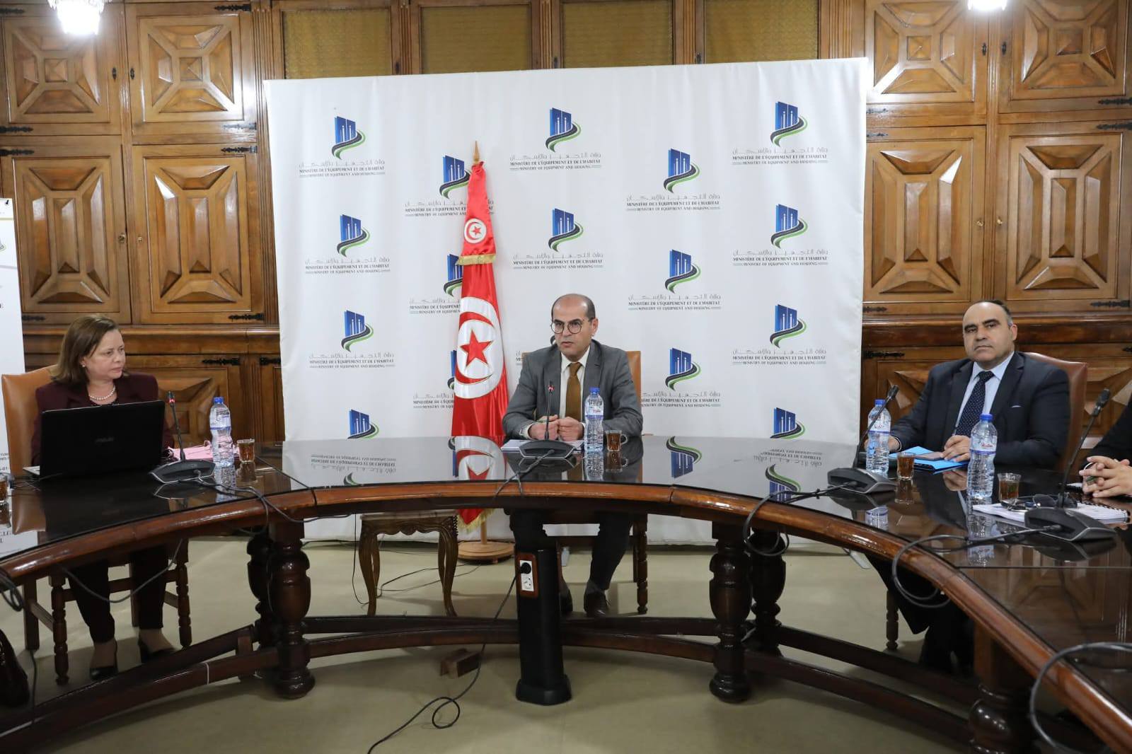 ضمن الجيل الثاني من برنامج تهذيب وإدماج الأحياء السكنية.. وزير التجهيز والاسكان يؤكد على التسريع في انجاز مكونة تهيئة مقاسم اجتماعية معدة للبناء 