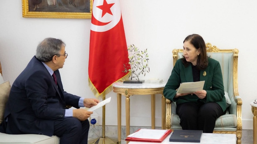  رئيسة الحكومة: صدور الأوامر المتعلقة بالترفيع في الأجور تهدف إلى دعم القدرة الشرائية