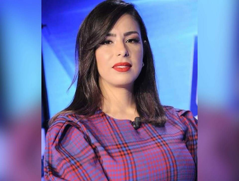 🔴الممثلة والإعلامية صبرة العوني: مهدي هميلي من مخرجي الثورة .. يغرّد خارج السرب